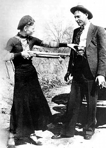 bonnie-and-clyde-with-gun