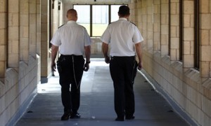 Prison-officers-Tory-Brit-0012-300x180